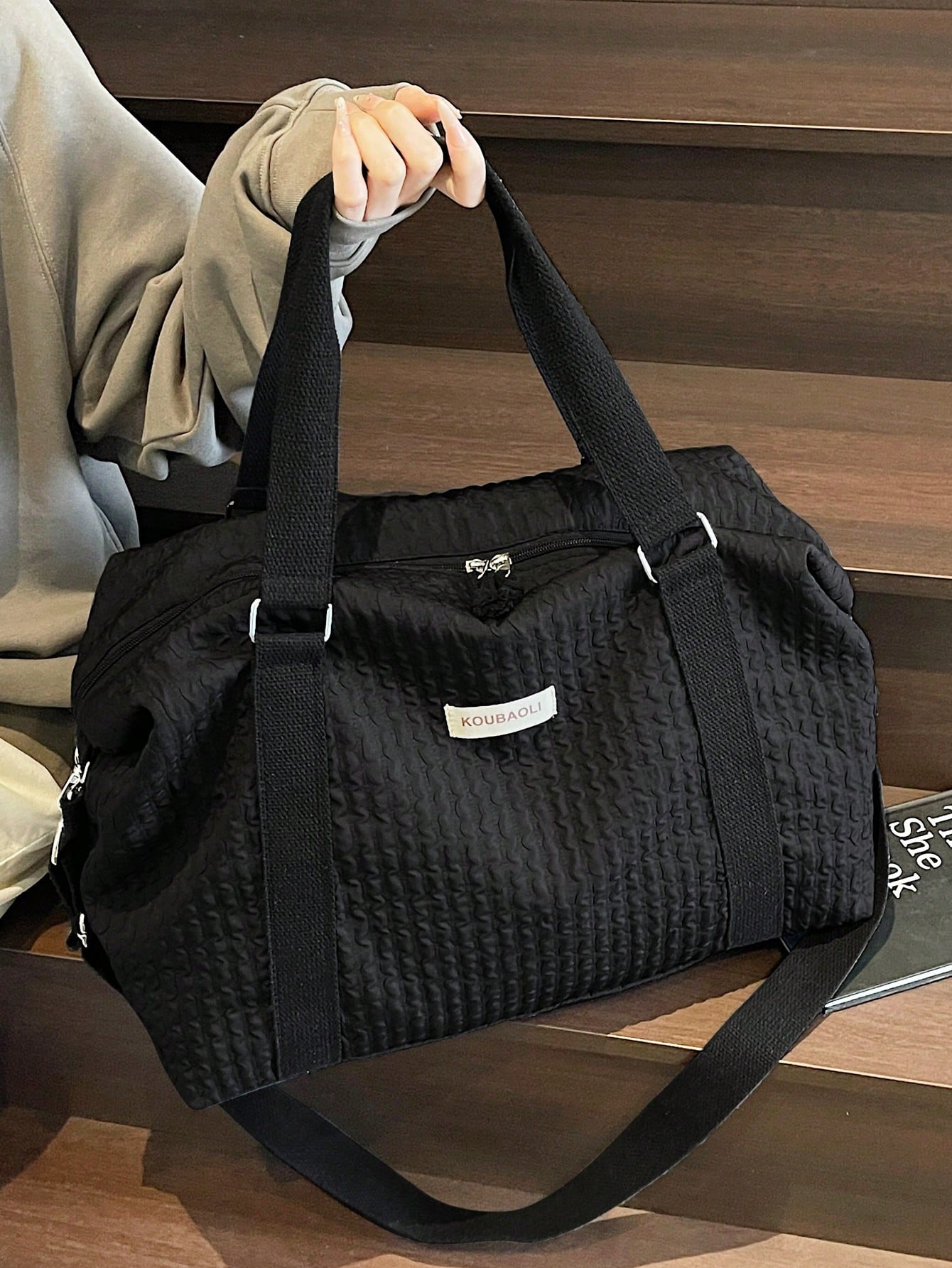 Extra Large Capacity Foldable Lightweight Portable Luggage Bag