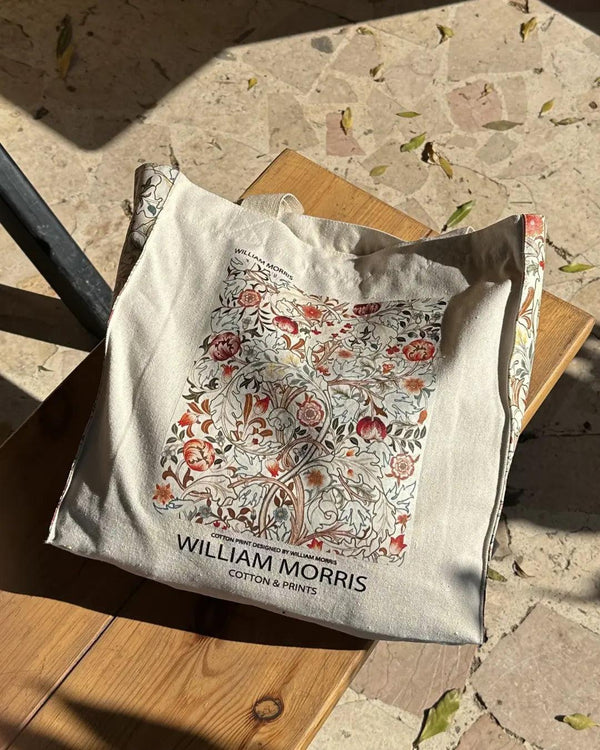 William Morris Red Rose - Tote Bag