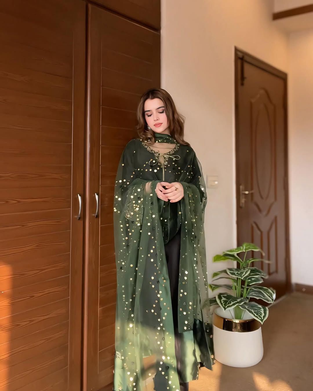 Elegant Newly Launched Kurti-Pant Set