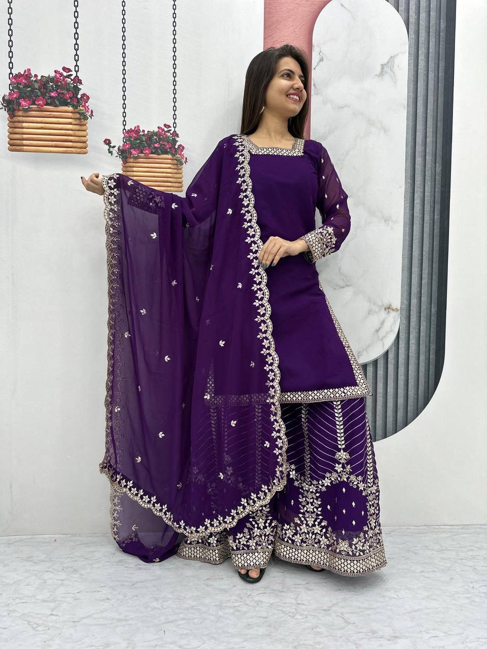 LAUNCHING: FESTIVAL SPECIAL DESIGN