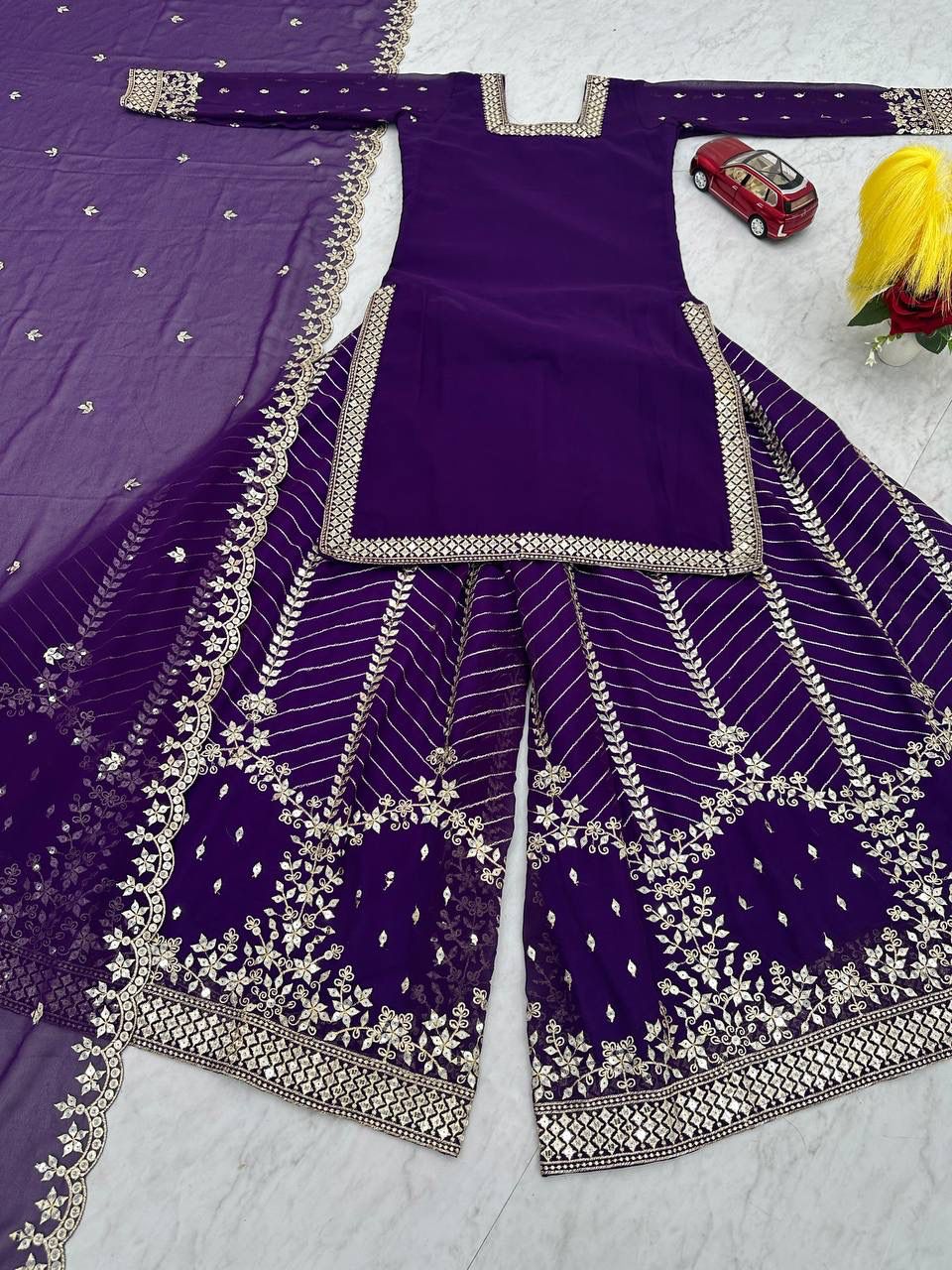 LAUNCHING: FESTIVAL SPECIAL DESIGN