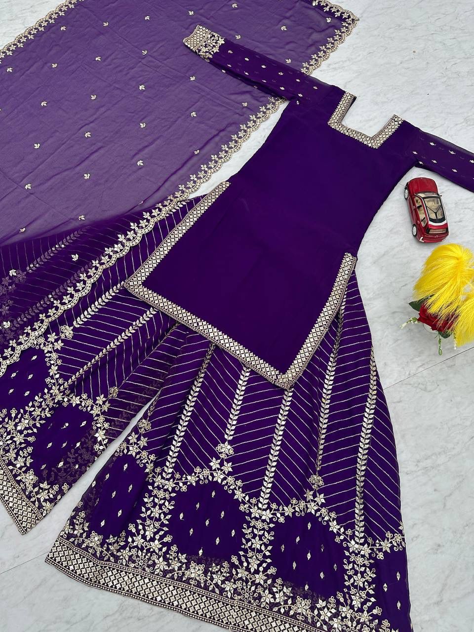 LAUNCHING: FESTIVAL SPECIAL DESIGN