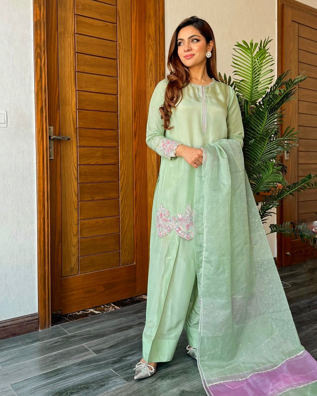 CODE :- KF - 1699