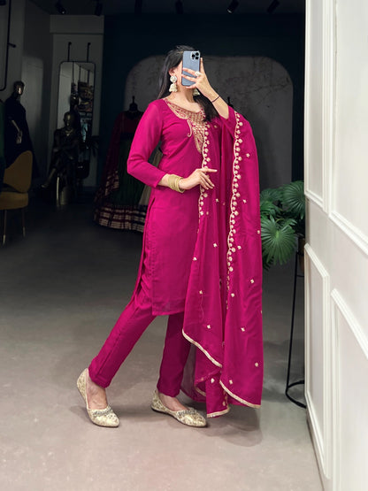 Elegant Pink Embroidered Organza Ethnic Set