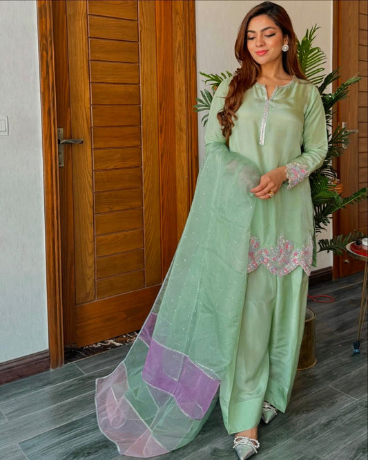 CODE :- KF - 1699