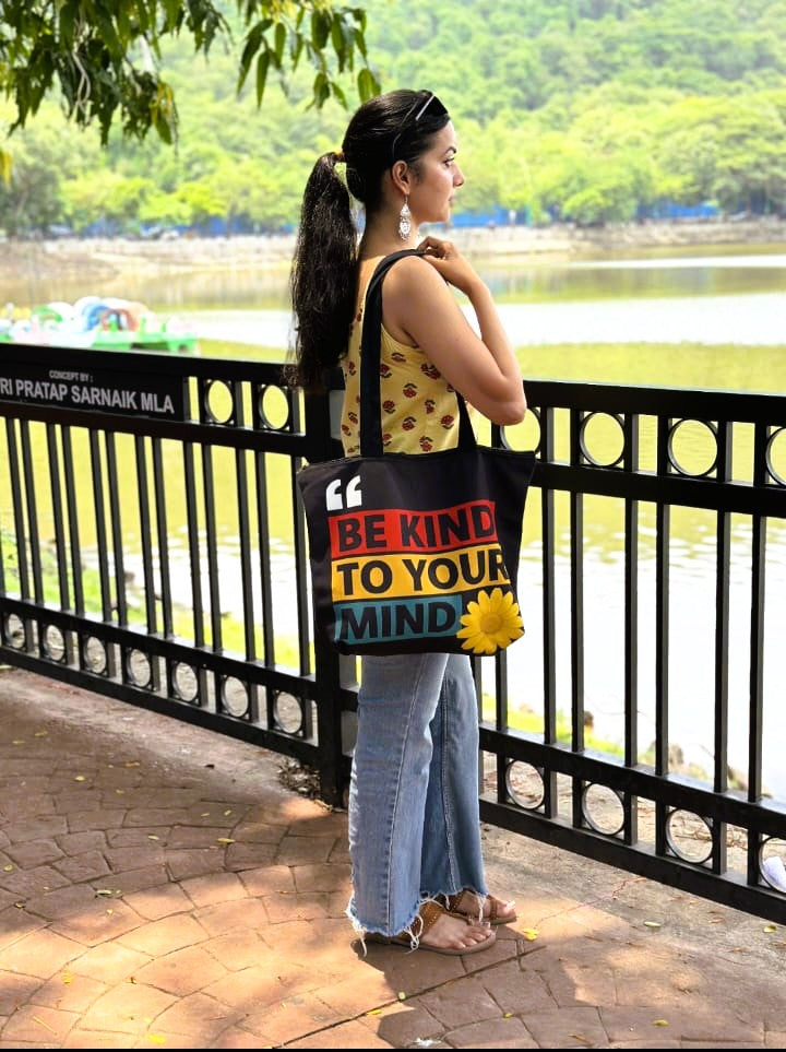 Mindful Daisy Tote Bag