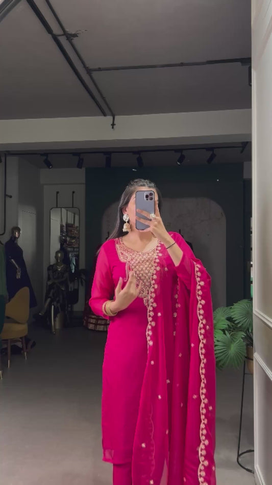 Elegant Pink Embroidered Organza Ethnic Set